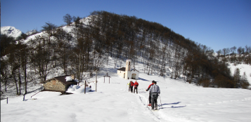 La Guida - Tre escursioni con le racchette da neve