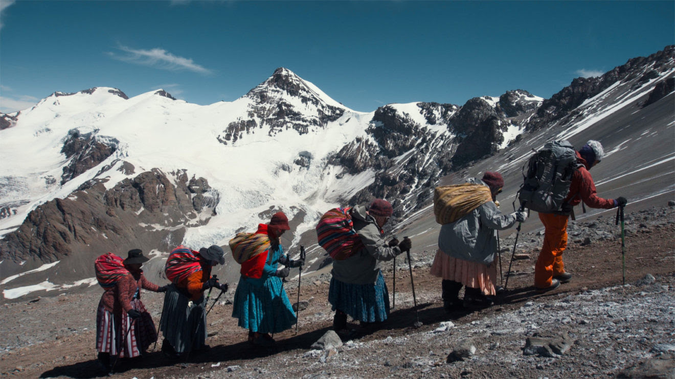 Donne indigene boliviane nel film "Cholitas"