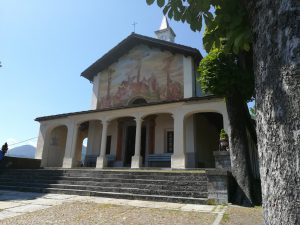 la facciata del santuario di Monserrato
