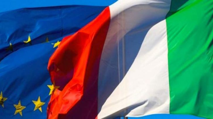 Bandiere Italia e Unione Europea