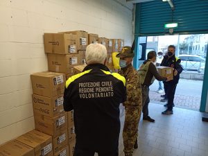 Alpini e volontari del Banco Alimentare